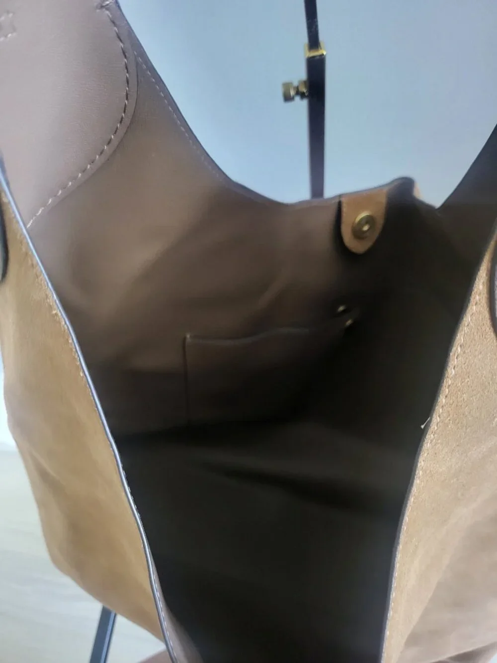 The Ever famous Coach Brooklyn Shoulder Bag 39 in warm brown suede!!!!